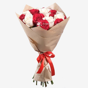 Bouquet of 19 Roses Image